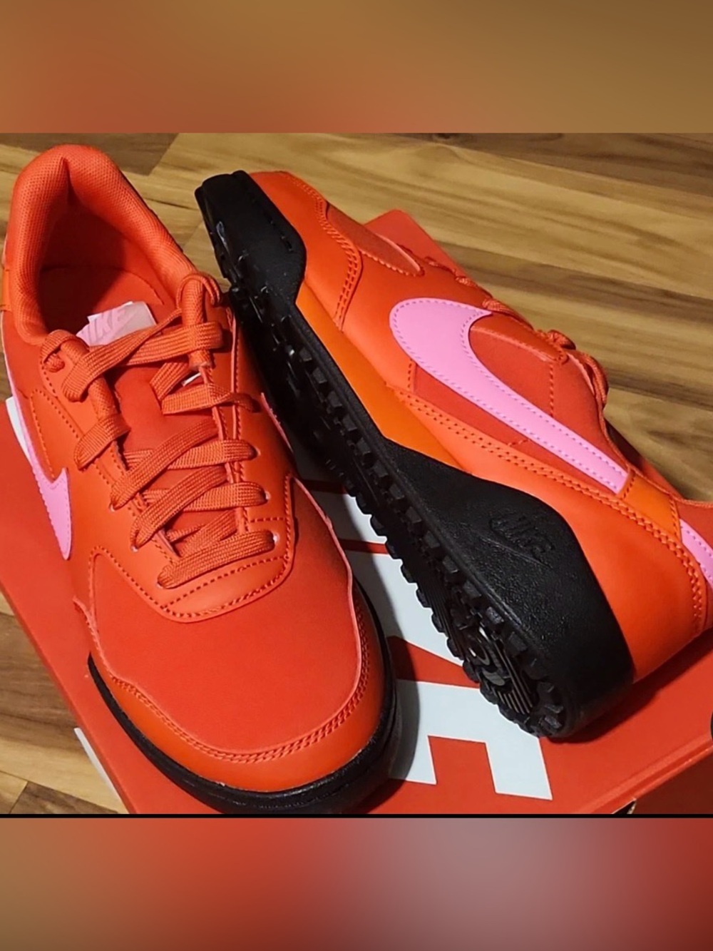 Nike Terra Manta 5Y fits a 6.5 W Red Pink Glow Sneakers